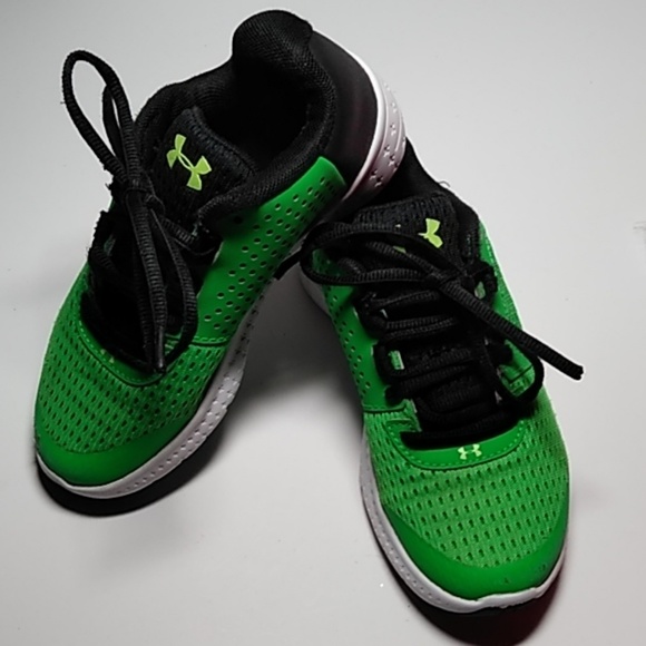 boys under armour shoes